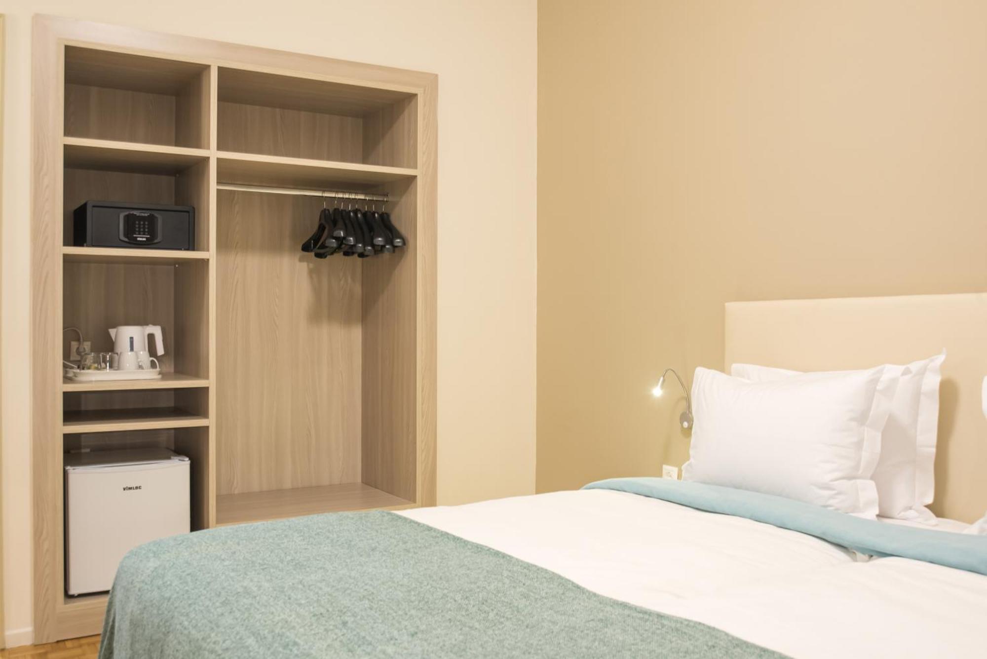 V Hotel Делфи Екстериор снимка
