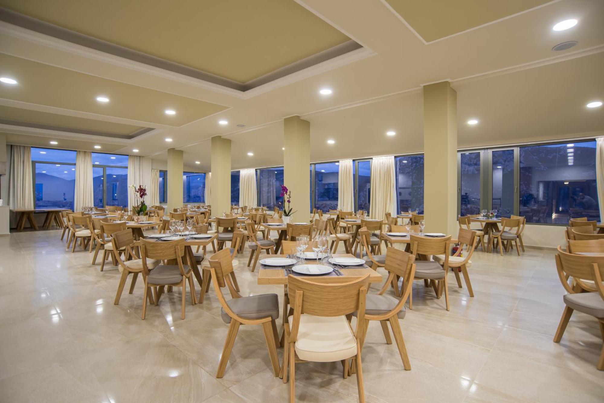 V Hotel Делфи Екстериор снимка