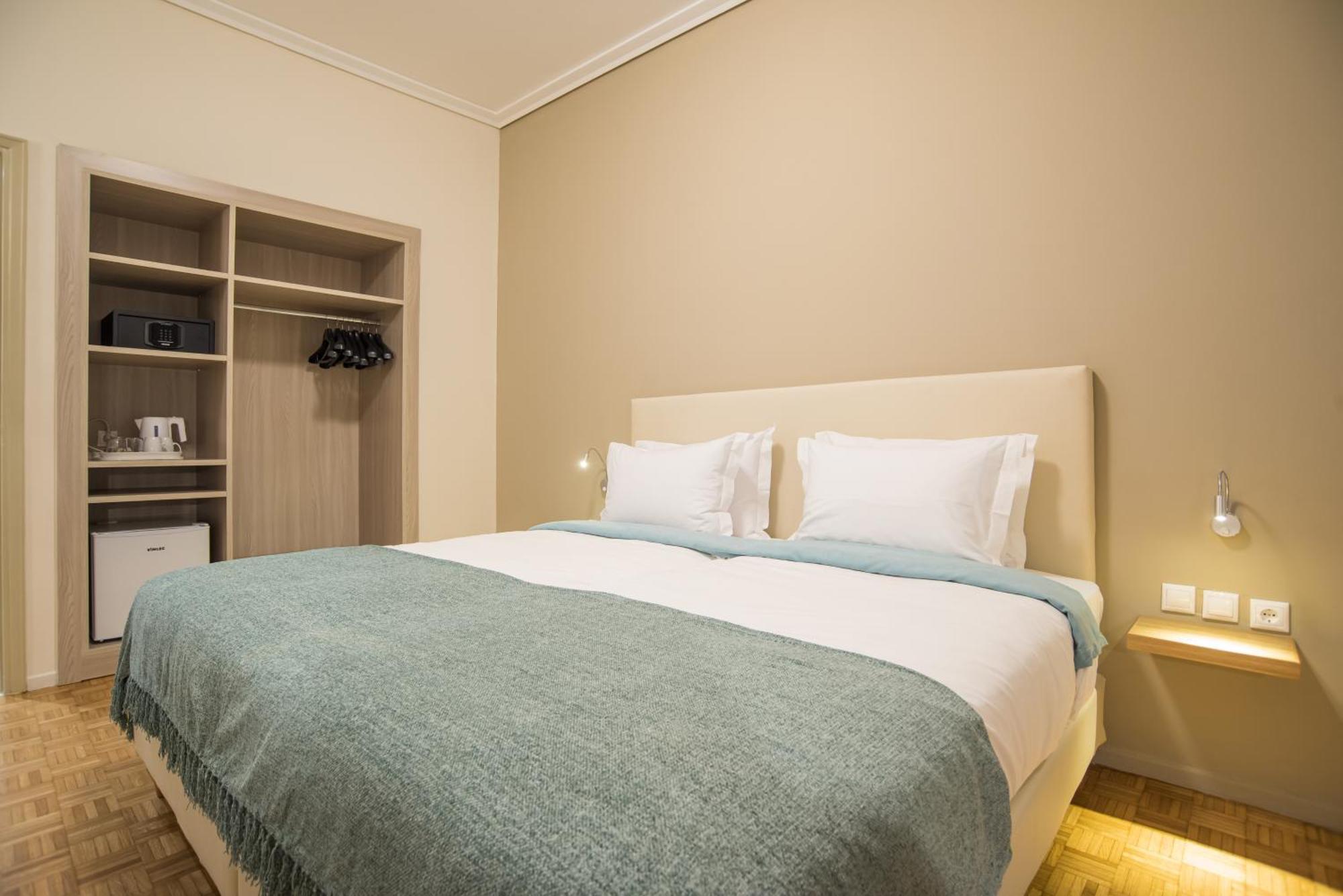 V Hotel Делфи Екстериор снимка